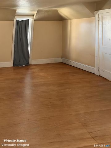 377 Jefferson Avenue, New London, CT 06320