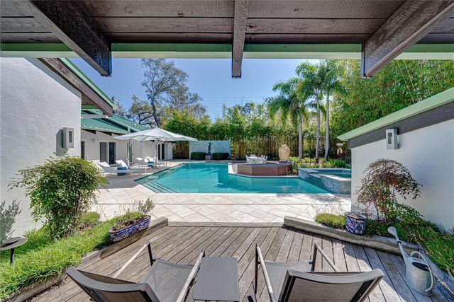 1200 45TH AVENUE N, St Petersburg, FL 33703