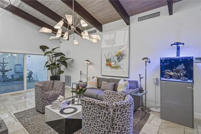 1200 45TH AVENUE N, St Petersburg, FL 33703