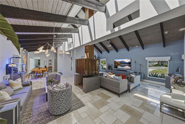 1200 45TH AVENUE N, St Petersburg, FL 33703