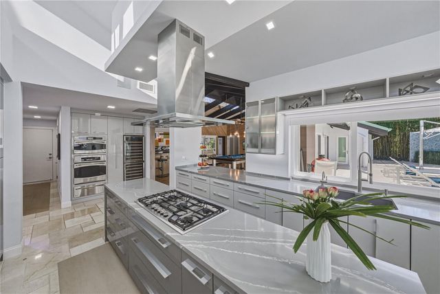 1200 45TH AVENUE N, St Petersburg, FL 33703