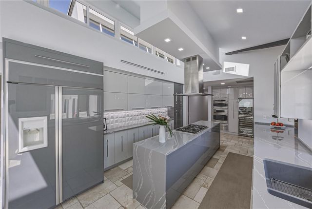 1200 45TH AVENUE N, St Petersburg, FL 33703