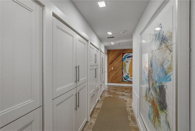 1200 45TH AVENUE N, St Petersburg, FL 33703