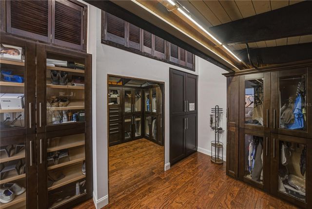 1200 45TH AVENUE N, St Petersburg, FL 33703