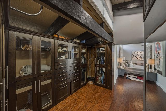 1200 45TH AVENUE N, St Petersburg, FL 33703