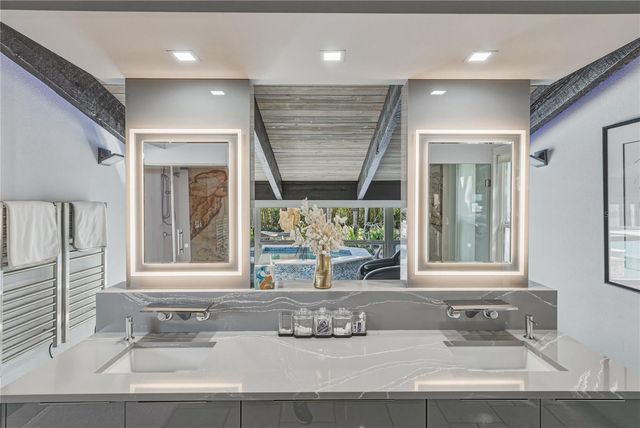 1200 45TH AVENUE N, St Petersburg, FL 33703