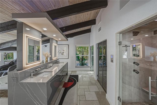 1200 45TH AVENUE N, St Petersburg, FL 33703