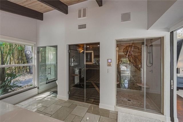 1200 45TH AVENUE N, St Petersburg, FL 33703