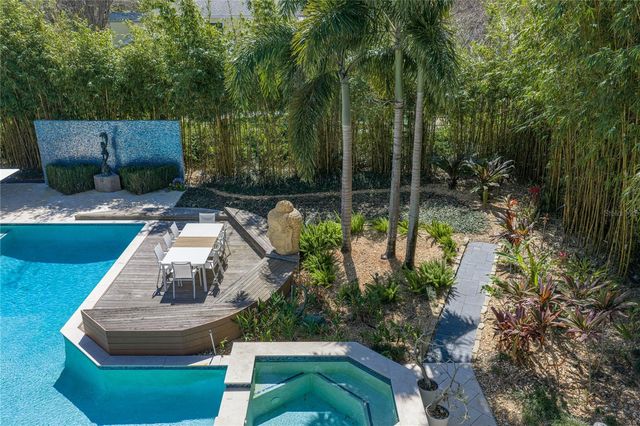 1200 45TH AVENUE N, St Petersburg, FL 33703