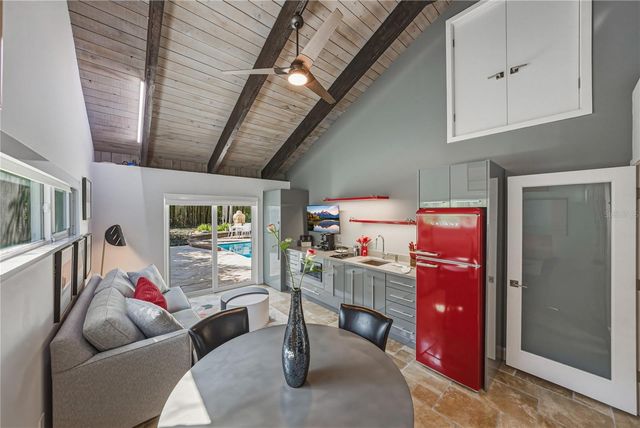 1200 45TH AVENUE N, St Petersburg, FL 33703