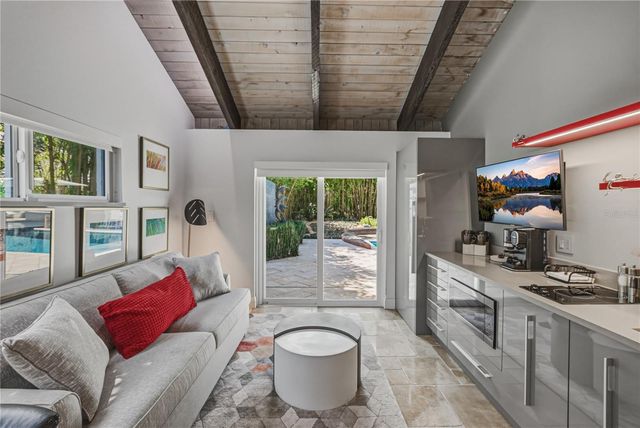 1200 45TH AVENUE N, St Petersburg, FL 33703