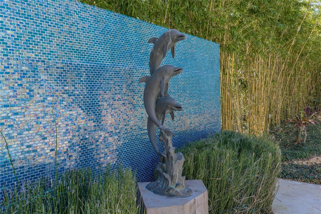 Image 28 of property listing at 1200 45TH AVENUE N, St Petersburg, FL 33703