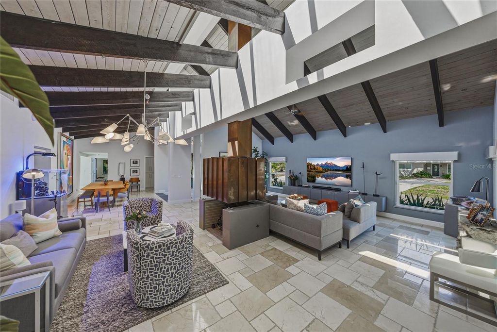 Image 34 of property listing at 1200 45TH AVENUE N, St Petersburg, FL 33703