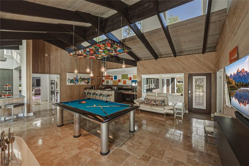 Image 55 of property listing at 1200 45TH AVENUE N, St Petersburg, FL 33703