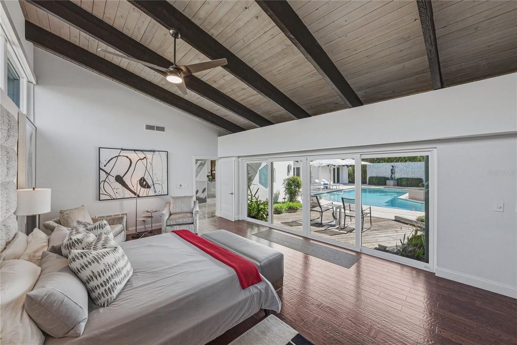 Image 62 of property listing at 1200 45TH AVENUE N, St Petersburg, FL 33703