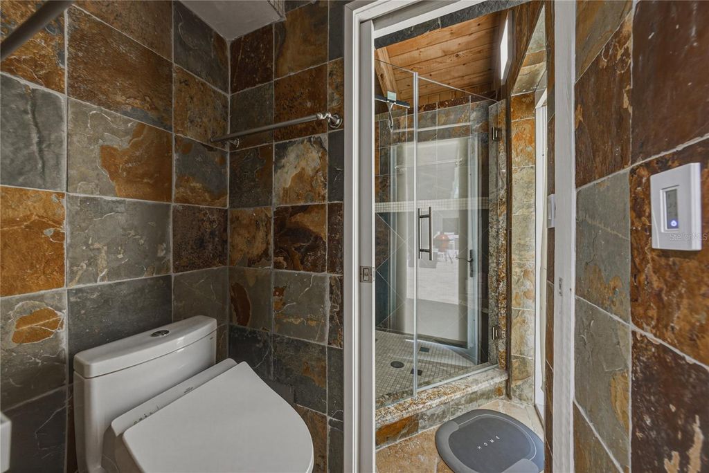 Image 87 of property listing at 1200 45TH AVENUE N, St Petersburg, FL 33703