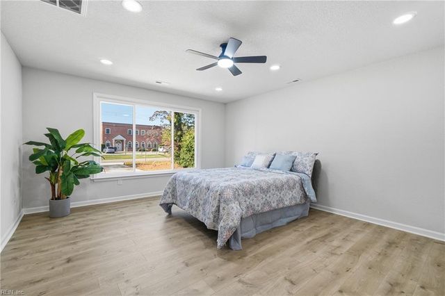 1076 Burlington RD, Virginia Beach, VA 23464