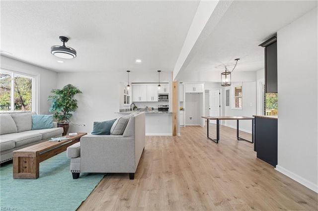 1076 Burlington RD, Virginia Beach, VA 23464