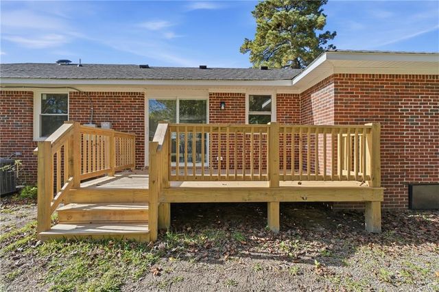 1076 Burlington RD, Virginia Beach, VA 23464