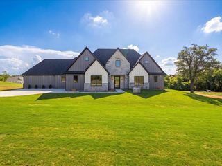 275 Latigo Way, Weatherford, TX 76088