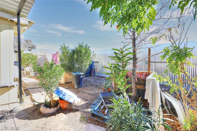 5252 Nevada Avenue, Las Vegas, NV 89122