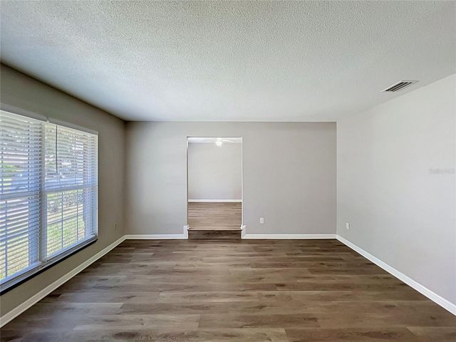 2418 STONEHILL AVENUE, Valrico, FL 33594