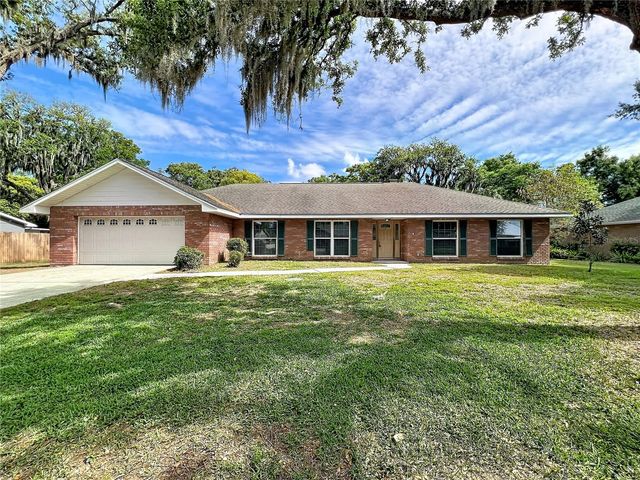 2418 STONEHILL AVENUE, Valrico, FL 33594
