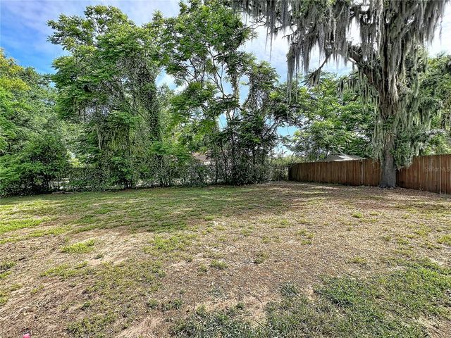 2418 STONEHILL AVENUE, Valrico, FL 33594