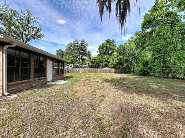 2418 STONEHILL AVENUE, Valrico, FL 33594
