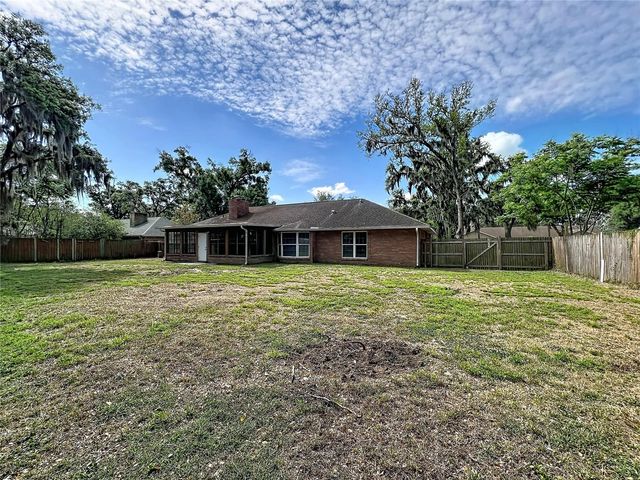 2418 STONEHILL AVENUE, Valrico, FL 33594