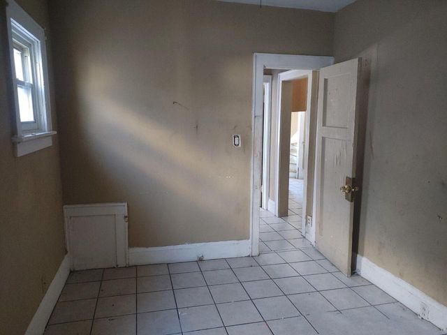 3374 N 30th STREET, Milwaukee, WI 53216