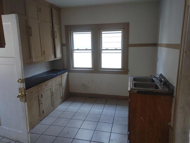 3374 N 30th STREET, Milwaukee, WI 53216