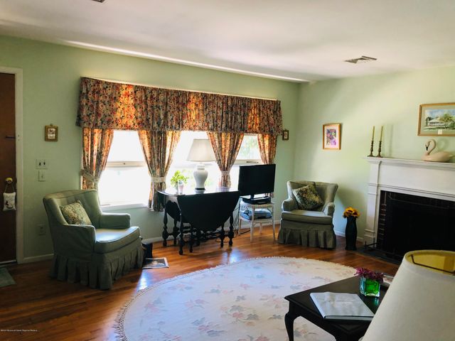 814 Shore Road, Spring Lake Heights, NJ 07762