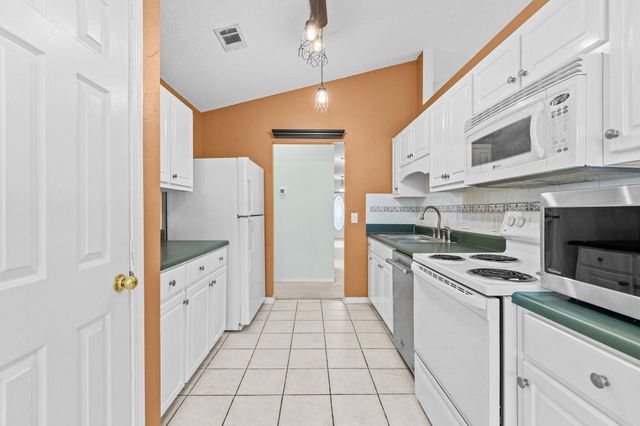 7909 Red Bean Drive, Pensacola, FL 32526