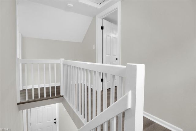 7 E Lewis RD, Hampton, VA 23666