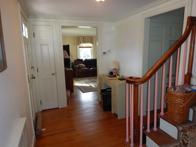 180 BIRCHWOOD Road, Manchester, NH 03104