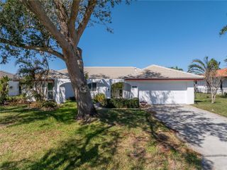 1973 HAWAII AVENUE NE, St Petersburg, FL 33703