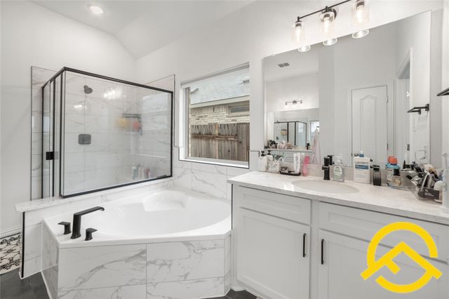 671 Durian LOOP, Buda, TX 78610