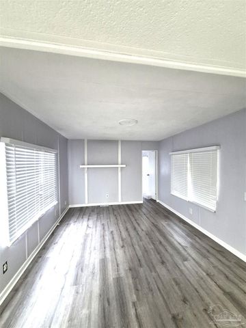5472 Dover Ave, Pensacola, FL 32526