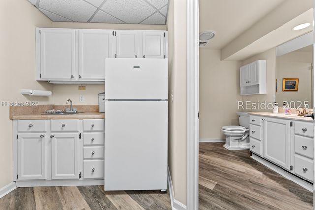 19 Shelter Cove Ln Ste 207, Hilton Head Island, SC 29928