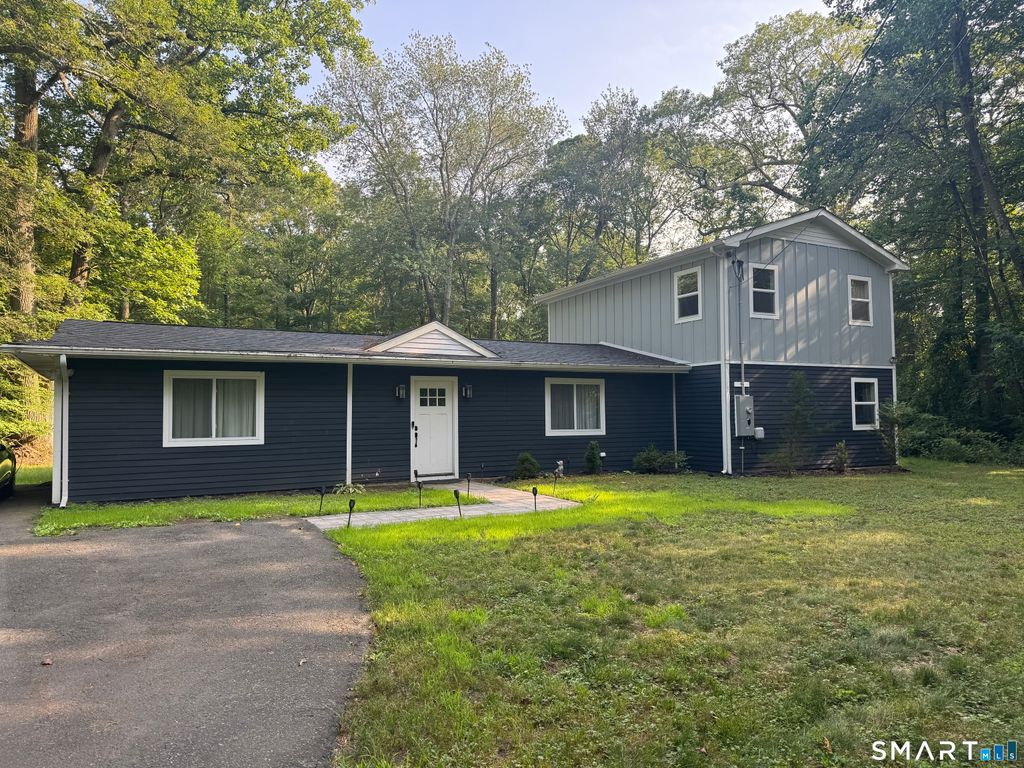 57 Lovers Lane, Monroe, CT 06468
