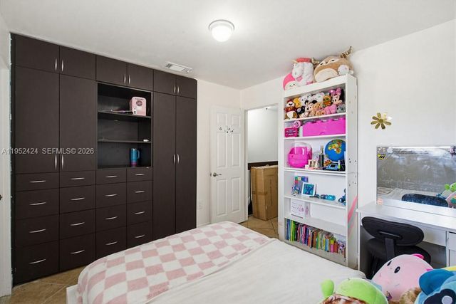 560 NW 82nd Pl 306, Miami, FL 33126