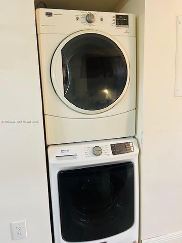 560 NW 82nd Pl 306, Miami, FL 33126