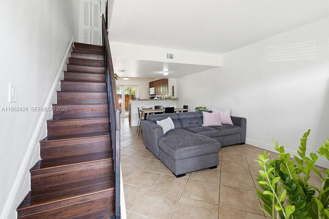 560 NW 82nd Pl 306, Miami, FL 33126