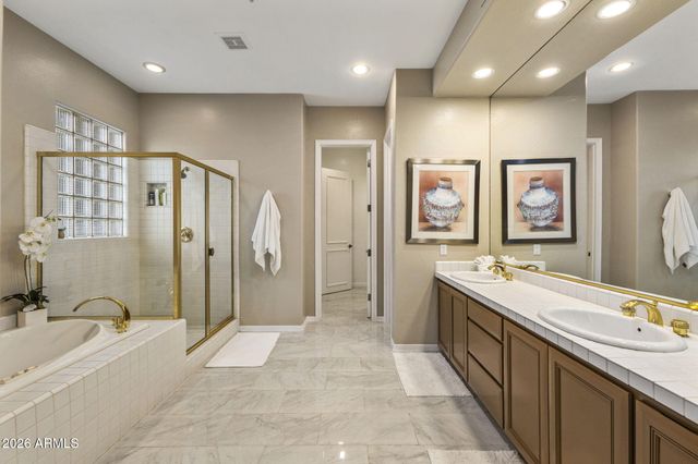 7425 E GAINEY RANCH Road 1, Scottsdale, AZ 85258