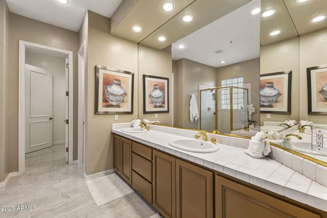 7425 E GAINEY RANCH Road 1, Scottsdale, AZ 85258