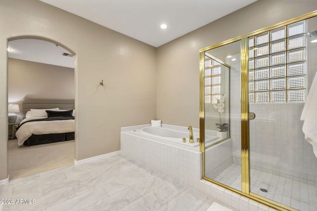 7425 E GAINEY RANCH Road 1, Scottsdale, AZ 85258