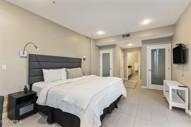 7425 E GAINEY RANCH Road 1, Scottsdale, AZ 85258