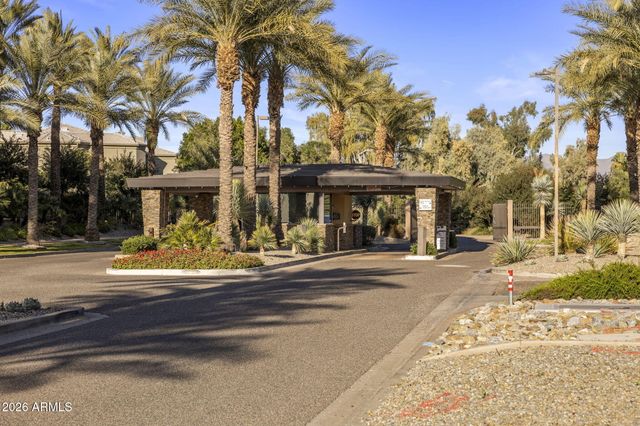 7425 E GAINEY RANCH Road 1, Scottsdale, AZ 85258