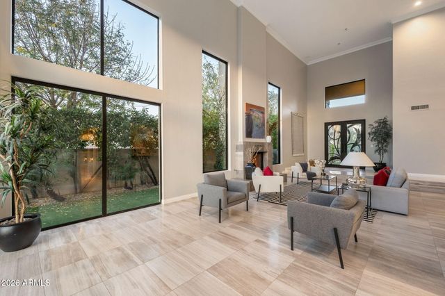 7425 E GAINEY RANCH Road 1, Scottsdale, AZ 85258